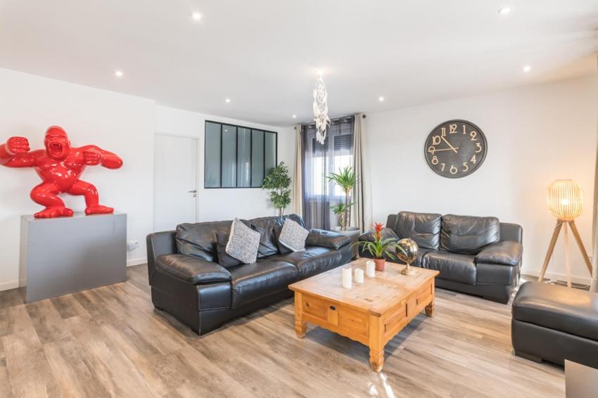 - Luxueux Casa Selva - Parking Gratuit - Spacieux - Balcon - Wifi فيارْيا المظهر الخارجي الصورة